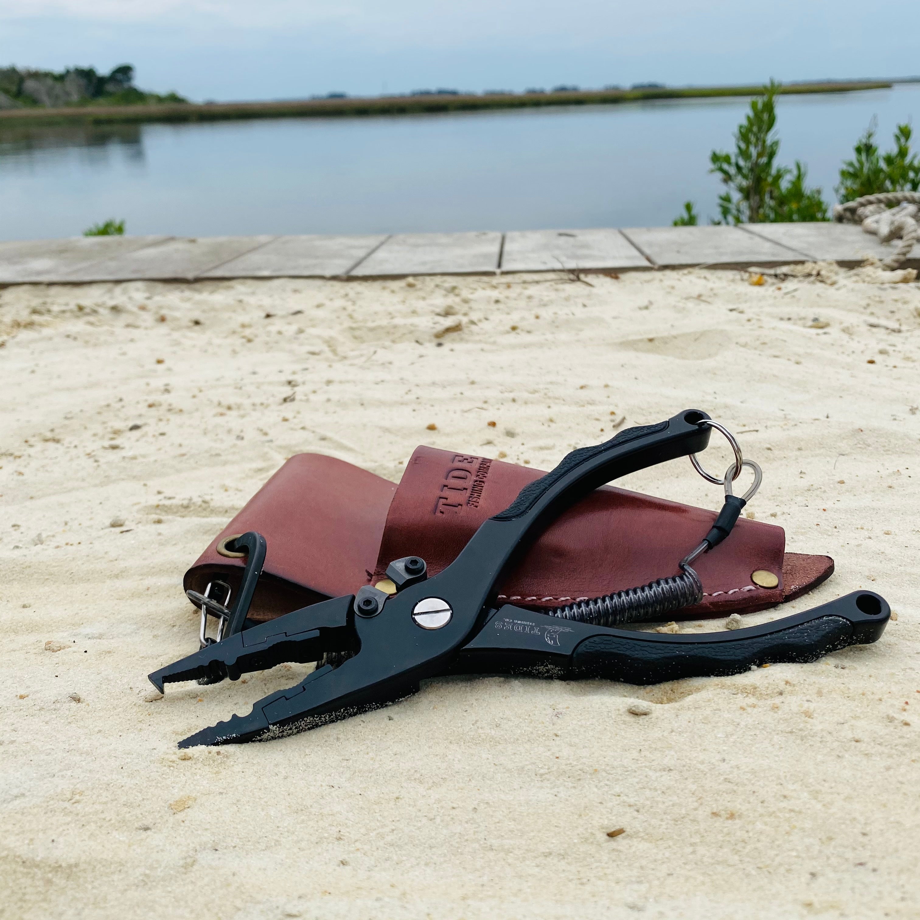 Tides Fishing Pliers Saltwater/Freshwater-Quality Offshore/Inshore  Aluminium Fishing Pliers. Fully Anti-Corrosive Fish Pliers with Duel Braid  and Wire